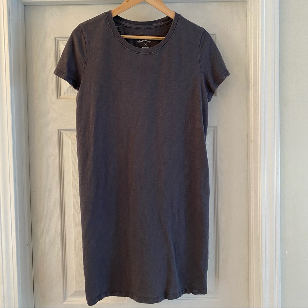 Universal Thread Tee Shirt Dress. Smoke free, pet free home.